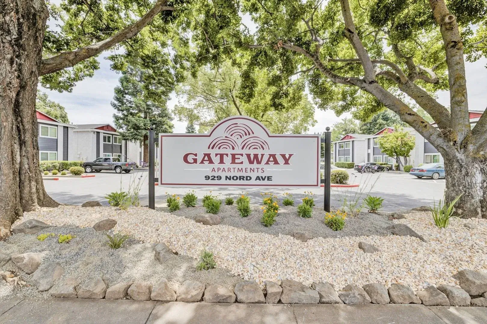 gateway apartments front entrance